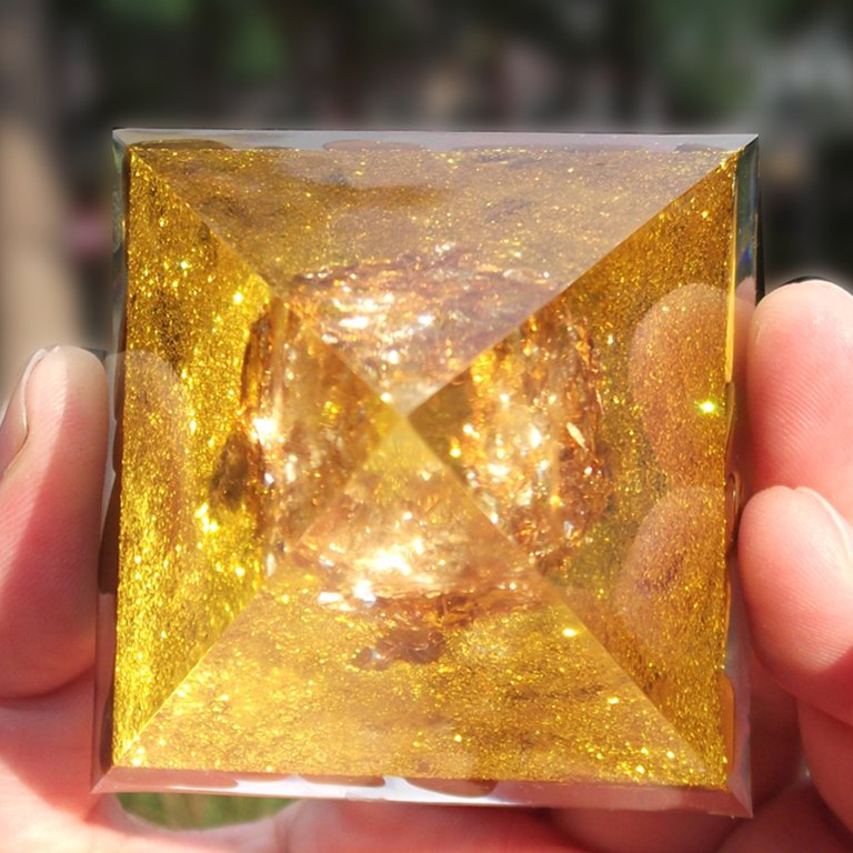 "Golden Abundance Pyramid"– The Source of Wealth and Power