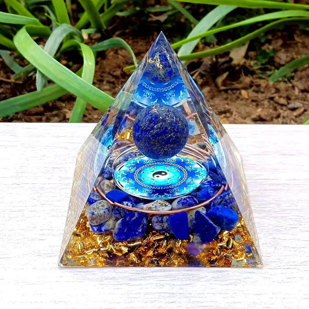 "Wisdom of the Sky – Lapis Lazuli Harmony Pyramid"