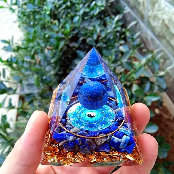 "Wisdom of the Sky – Lapis Lazuli Harmony Pyramid"